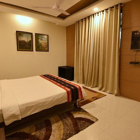 Dibrugarh Club House Hotel Luaran gambar