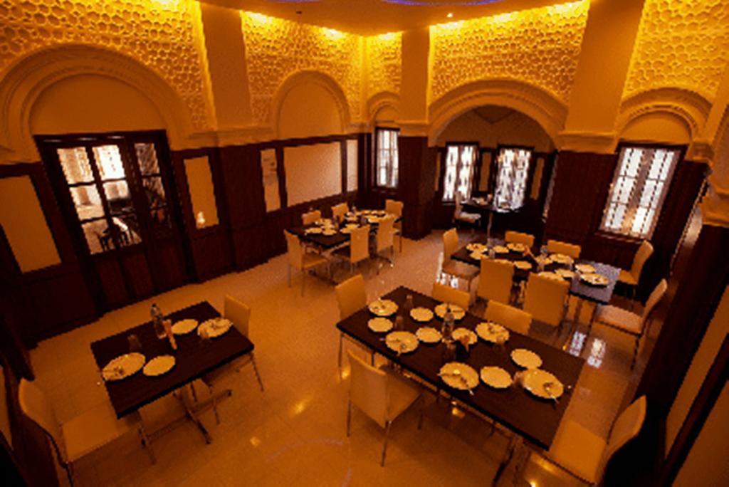 Dibrugarh Club House Hotel Luaran gambar