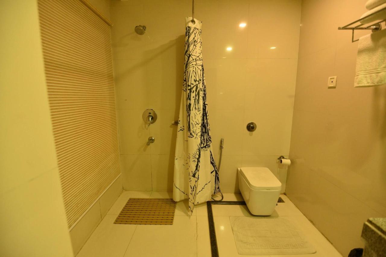 Dibrugarh Club House Hotel Luaran gambar